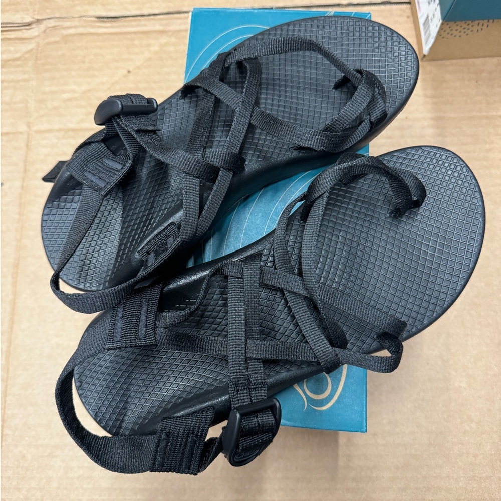 Chaco ZX2 Classic women’s size 9 US